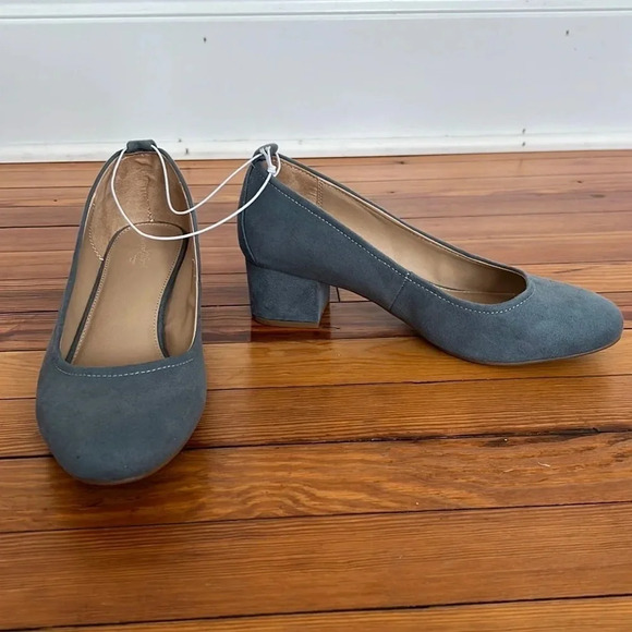 Universal Thread Goods Co. Heels - Picture 1 of 7